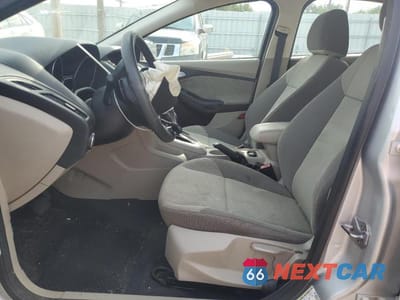 Zdjęcie 7 z 13 samochodu: 2012 FORD FOCUS SE VIN:1FAHP3K26CL435113 - miniatura