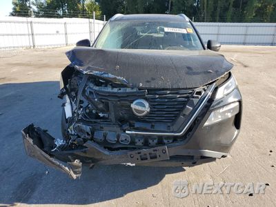 Piąte zdjęcie samochodu w środku: 2023 NISSAN ROGUE SL VIN:5N1BT3CB8PC790490 - miniatura
