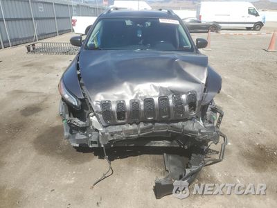 Piąte zdjęcie samochodu w środku: 2018 JEEP CHEROKEE LATITUDE PLUS VIN:1C4PJMLXXJD550117 - miniatura