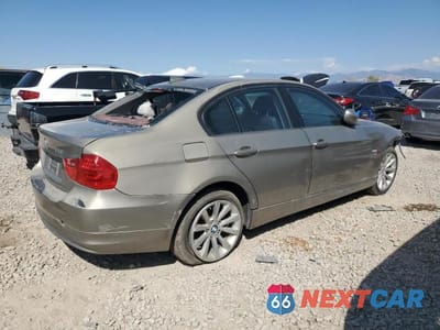 Trzecie zdjęcie samochodu z tyłu: 2011 BMW 328 XI VIN:WBAPK7C59BA971761 - miniatura