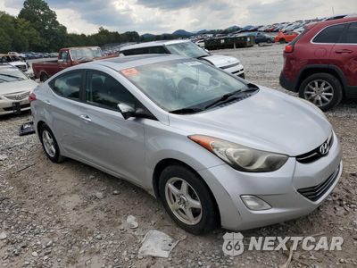 Czwarte zdjęcie samochodu z boku: 2013 HYUNDAI ELANTRA GLS VIN:KMHDH4AE9DU572836 - miniatura