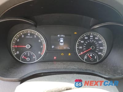 Zdjęcie 9 z 12 samochodu: 2019 KIA OPTIMA LX VIN:5XXGT4L33KG329120 - miniatura