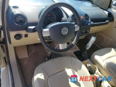 Zdjęcie 8 z 12 samochodu: 2007 VOLKSWAGEN NEW BEETLE 2.5L VIN:3VWEW31C57M508161 - miniatura