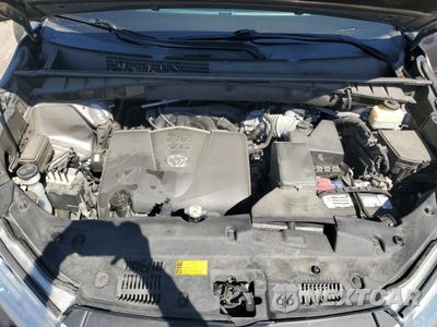 Zdjęcie 12 z 13 samochodu: 2017 TOYOTA HIGHLANDER SE VIN:5TDKZRFH8HS230460 - miniatura