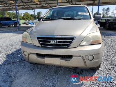 Piąte zdjęcie samochodu w środku: 2008 KIA SORENTO EX VIN:KNDJD735285798315 - miniatura