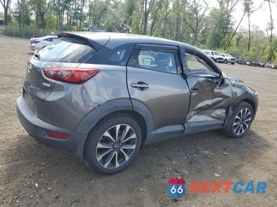 Trzecie zdjęcie samochodu z tyłu: 2019 MAZDA CX-3 TOURING VIN:JM1DKFC71K1446582 - miniatura