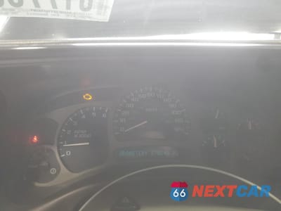 Zdjęcie 9 z 15 samochodu: 2003 GMC YUKON XL DENALI VIN:1GKFK66U53J167510 - miniatura