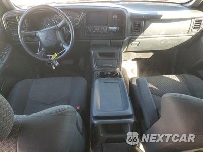 Zdjęcie 8 z 14 samochodu: 2002 CHEVROLET AVALANCHE K1500 VIN:3GNEK13T32G352894 - miniatura