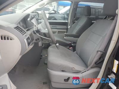 Zdjęcie 7 z 15 samochodu: 2010 DODGE GRAND CARAVAN SXT VIN:2D4RN5D14AR177721 - miniatura