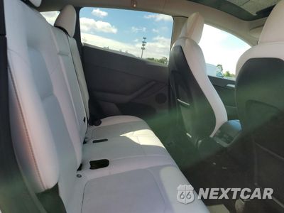 Zdjęcie 11 z 14 samochodu: 2022 TESLA MODEL Y VIN:7SAYGDEE1NF565671 - miniatura