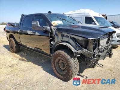 Czwarte zdjęcie samochodu z boku: 2025 RAM 2500 LARAMIE VIN:3C63R5FL1SG522840 - miniatura