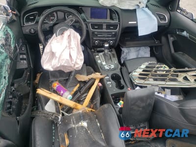 Zdjęcie 8 z 13 samochodu: 2013 AUDI RS5 VIN:WUAC6AFHXDN900124 - miniatura