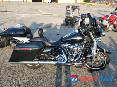 2022 HARLEY-DAVIDSON FLHX 1HD1KBC10NB651542 - główne zdjęcie licytacji z USA - miniatura