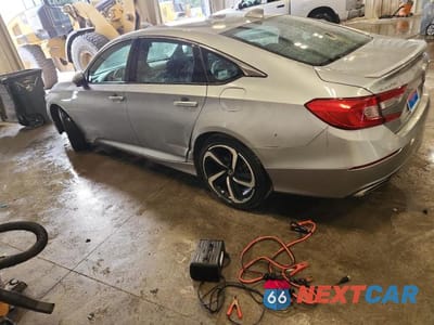 Drugie zdjęcie samochodu z przodu: 2020 HONDA ACCORD SPORT VIN:1HGCV1F3XLA070255 - miniatura