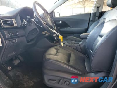 Zdjęcie 7 z 13 samochodu: 2017 KIA NIRO EX TOURING VIN:KNDCE3LC7H5049863 - miniatura