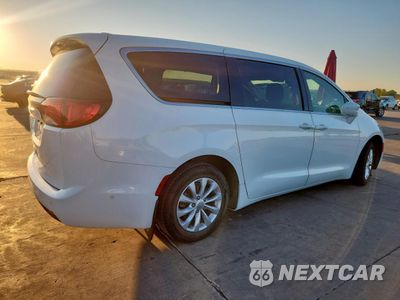 Trzecie zdjęcie samochodu z tyłu: 2019 CHRYSLER PACIFICA TOURING PLUS VIN:2C4RC1FG1KR708095 - miniatura