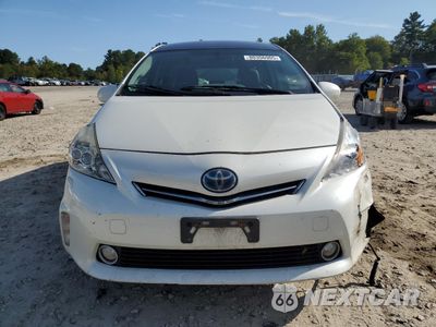 Piąte zdjęcie samochodu w środku: 2014 TOYOTA PRIUS V VIN:JTDZN3EUXEJ013247 - miniatura