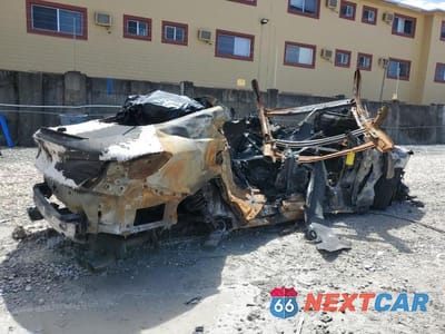Trzecie zdjęcie samochodu z tyłu: 2022 BMW M8 VIN:WBSAE0C0XNCJ24776 - miniatura