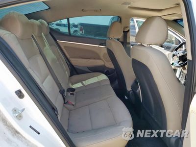 Zdjęcie 19 z 26 samochodu: 2019 HYUNDAI ELANTRA VALUE EDITION VIN:5NPD84LFXKH453601 - miniatura