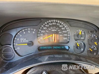 Zdjęcie 9 z 12 samochodu: 2005 CHEVROLET AVALANCHE K1500 VIN:3GNEK12T75G171769 - miniatura