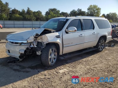 2010 CADILLAC ESCALADE ESV PREMIUM 1GYUKJEF0AR284266 - główne zdjęcie licytacji z USA - miniatura