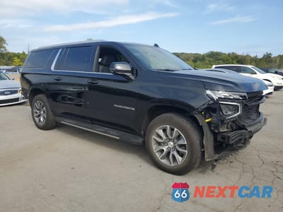 Czwarte zdjęcie samochodu z boku: 2024 CHEVROLET SUBURBAN K1500 LT VIN:1GNSKCKD4RR116483 - miniatura
