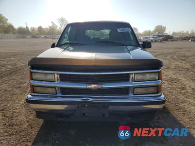 Piąte zdjęcie samochodu w środku: 1999 CHEVROLET TAHOE K1500 VIN:1GNEK13R1XJ343041 - miniatura