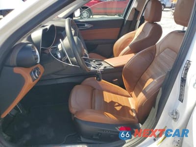 Zdjęcie 7 z 12 samochodu: 2017 ALFA ROMEO GIULIA TI VIN:ZARFAECN0H7560394 - miniatura