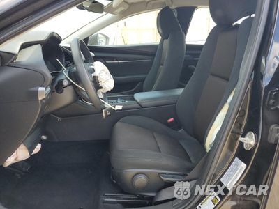 Zdjęcie 7 z 15 samochodu: 2021 MAZDA 3 VIN:JM1BPAAL1M1342768 - miniatura