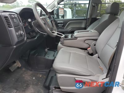 Zdjęcie 7 z 13 samochodu: 2016 CHEVROLET SILVERADO K3500 VIN:1GB4KYC89GF262722 - miniatura