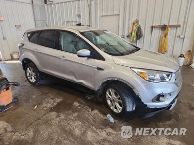 Czwarte zdjęcie samochodu z boku: 2017 FORD ESCAPE SE VIN:1FMCU9GD6HUC75077 - miniatura