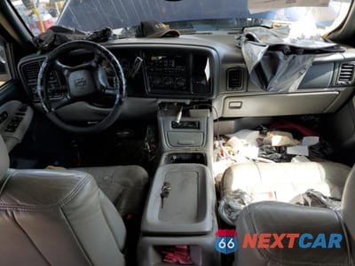 Zdjęcie 8 z 12 samochodu: 2001 CHEVROLET TAHOE C1500 VIN:1GNEC13T91R110977 - miniatura