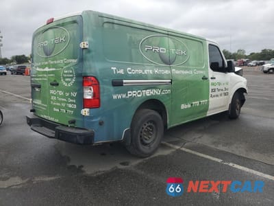 Trzecie zdjęcie samochodu z tyłu: 2019 NISSAN NV 2500 S VIN:1N6BF0KY5KN804730 - miniatura