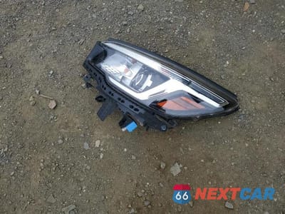 Zdjęcie 12 z 13 samochodu: 2019 SUBARU FORESTER VIN:JF2SKACCXKH478219 - miniatura