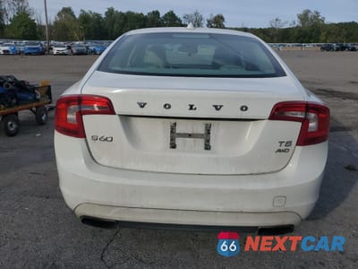 Zdjęcie 6 z 14 samochodu: 2014 VOLVO S60 T5 VIN:YV1612FHXE1290131 - miniatura