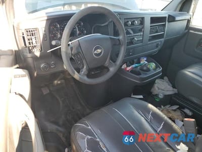 Zdjęcie 8 z 13 samochodu: 2008 CHEV EXPRESS G2500 VIN:1GAGG25K081202304 - miniatura
