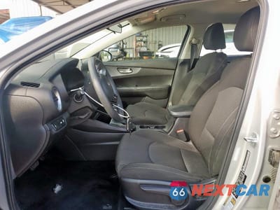 Zdjęcie 7 z 13 samochodu: 2021 KIA FORTE FE VIN:3KPF24AD9ME363374 - miniatura