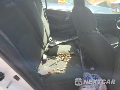Zdjęcie 10 z 13 samochodu: 2018 NISSAN VERSA S VIN:3N1CN7AP8JL879905 - miniatura