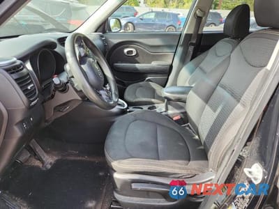 Zdjęcie 7 z 13 samochodu: 2015 KIA SOUL + VIN:KNDJP3A56F7203518 - miniatura