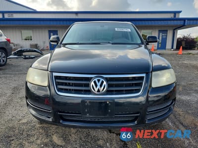 Piąte zdjęcie samochodu w środku: 2004 VOLKSWAGEN TOUAREG 3.2 VIN:WVGBC67L24D023910 - miniatura