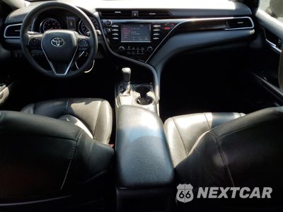 Zdjęcie 8 z 13 samochodu: 2018 TOYOTA CAMRY L VIN:4T1B11HK7JU598336 - miniatura