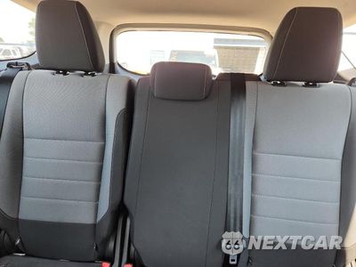 Zdjęcie 10 z 13 samochodu: 2017 FORD ESCAPE S VIN:1FMCU0F75HUA27149 - miniatura