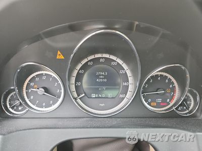 Zdjęcie 9 z 12 samochodu: 2011 MERCEDES-BENZ E 550 VIN:WDDKK7CF7BF088109 - miniatura