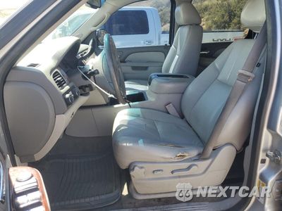 Zdjęcie 7 z 12 samochodu: 2013 CHEVROLET TAHOE K1500 LT VIN:1GNSKBE05DR110249 - miniatura