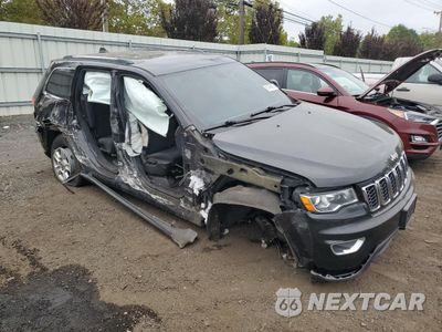 Czwarte zdjęcie samochodu z boku: 2017 JEEP GRAND CHEROKEE LAREDO VIN:1C4RJFAG9HC640785 - miniatura