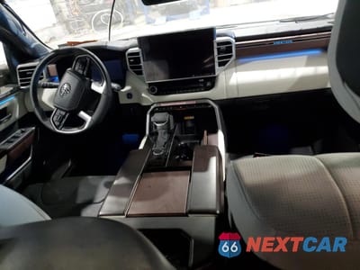 Zdjęcie 8 z 12 samochodu: 2024 TOYOTA SEQUOIA SR5 VIN:7SVAAABA2RX044590 - miniatura