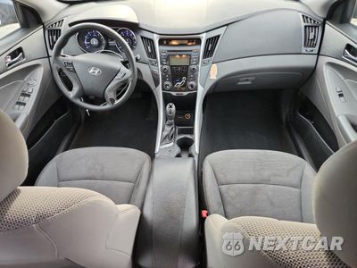 Zdjęcie 8 z 14 samochodu: 2013 HYUNDAI SONATA GLS VIN:5NPEB4AC1DH737832 - miniatura