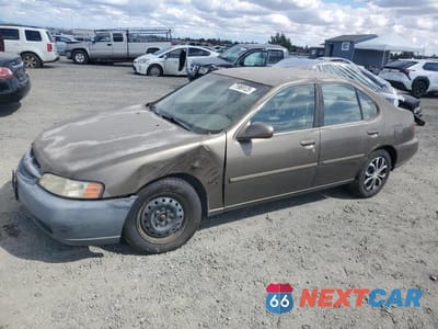 2001 NISSAN ALTIMA XE 1N4DL01D61C195084 - główne zdjęcie licytacji z USA - miniatura