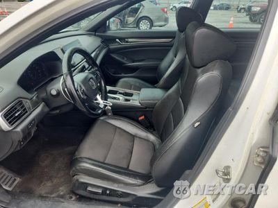 Zdjęcie 7 z 14 samochodu: 2018 HONDA ACCORD SPORT VIN:1HGCV1F36JA262513 - miniatura