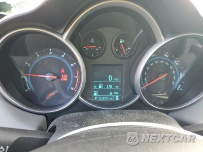 Zdjęcie 9 z 13 samochodu: 2012 BMW 328 I VIN:1G1PC5SH5C7293825 - miniatura